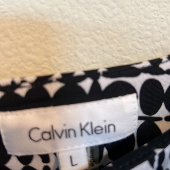 Calvin Klein shirt - Picture 2 of 4
